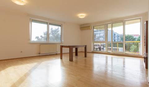 4 szobás lakás, Drotárska cesta, kiadó, Bratislava - Staré Mesto, Szlo