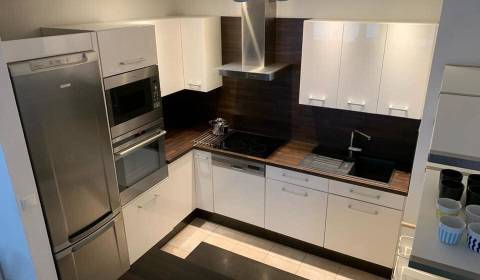 2 szobás lakás, Na križovatkách, kiadó, Bratislava - Ružinov, Szlováki