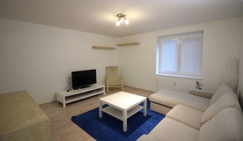 2 szobás lakás, Parkové nábrežie, kiadó, Nitra, Szlovákia