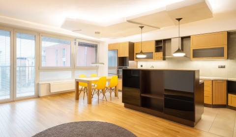 Kiadó 3 szobás lakás, 3 szobás lakás, Na križovatkách, Bratislava - Ru