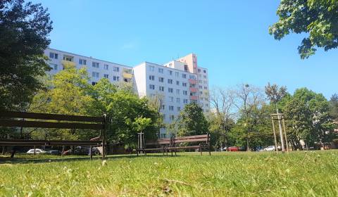 2 szobás lakás, Gallayova, eladó, Bratislava - Dúbravka, Szlovákia
