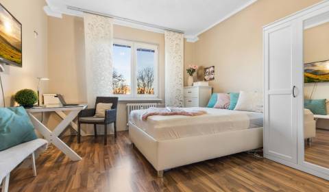 3 szobás lakás, Ostredková, eladó, Bratislava - Ružinov, Szlovákia
