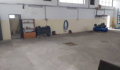 Raktárak és ipari épületek, Čapajevova, kiadó, Prešov, Szlovákia