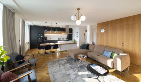 2 szobás lakás, Vajanského nábrežie, kiadó, Bratislava - Staré Mesto,