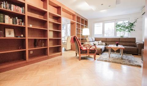 Kiadó 4 szobás lakás, 4 szobás lakás, Mraziarenská, Bratislava - Ružin