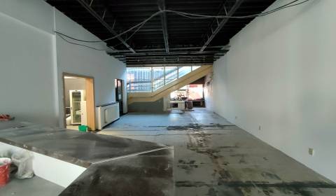 Üzlethelység, Hlinská, kiadó, Žilina, Szlovákia