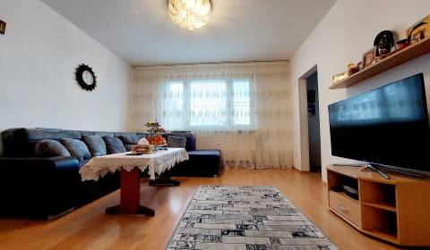 3 szobás lakás, Tománkova, eladó, Bratislava - Karlova Ves, Szlovákia