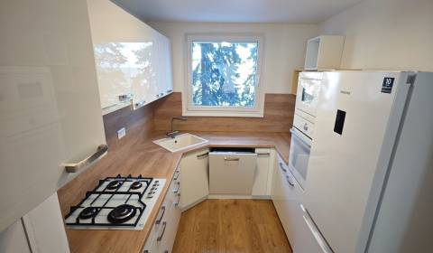 Eladó 3 szobás lakás, 3 szobás lakás, Tulská, Banská Bystrica, Szlovák