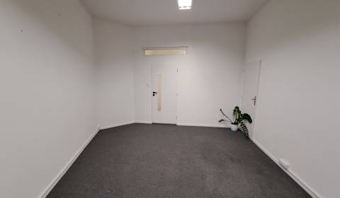 Kiadó Irodahelység, Irodahelység, Levická, Nitra, Szlovákia