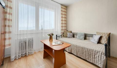 3 szobás lakás, Rumančeková, eladó, Bratislava - Ružinov, Szlovákia