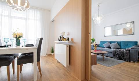 2 szobás lakás, Bukurešťská, eladó, Bratislava - Staré Mesto, Szlováki
