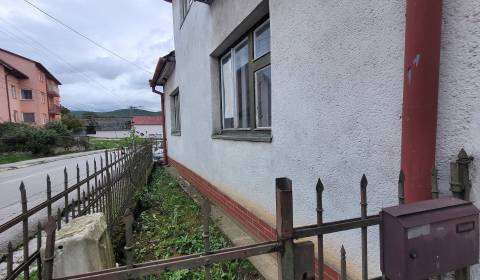 Családi ház, eladó, Nové Mesto nad Váhom, Szlovákia