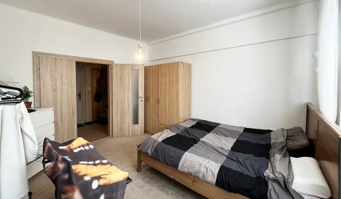 2 szobás lakás, Ukrajinská, kiadó, Bratislava - Nové Mesto, Szlovákia