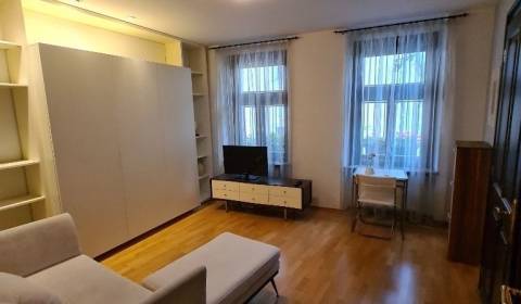 2 szobás lakás, Na vŕšku, kiadó, Bratislava - Staré Mesto, Szlovákia