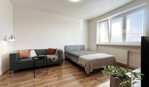 1 szobás lakás, Kašmírska, kiadó, Bratislava - Ružinov, Szlovákia