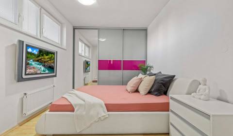 3 szobás lakás, Nevädzová, eladó, Bratislava - Ružinov, Szlovákia