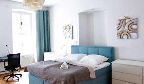 Kiadó 3 szobás lakás, 3 szobás lakás, Panská, Bratislava - Staré Mesto