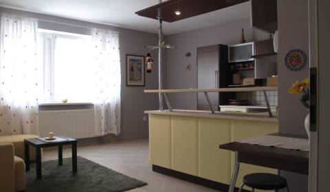 2 szobás lakás, Hviezdoslavova, eladó, Senec, Szlovákia