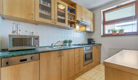 2 szobás lakás, Murgašova, eladó, Bratislava - Staré Mesto, Szlovákia