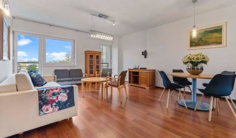 Kiadó 4 szobás lakás, 4 szobás lakás, Strmý vŕšok, Bratislava - Záhors