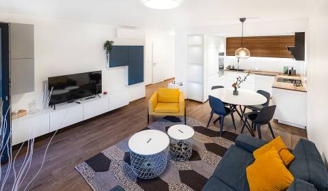 2 szobás lakás, Steinov dvor, kiadó, Bratislava - Staré Mesto, Szlovák
