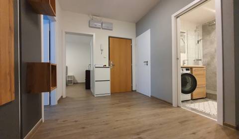 Kiadó 3 szobás lakás, 3 szobás lakás, Šmidkeho, Zvolen, Szlovákia