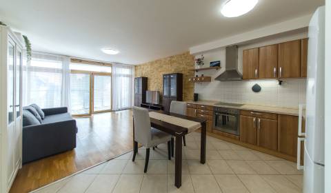 Kiadó 2 szobás lakás, 2 szobás lakás, Ružová dolina, Bratislava - Ruži