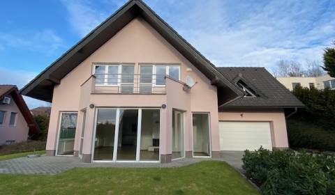 Kiadó Családi ház, Családi ház, Strmé Vŕšky, Bratislava - Záhorská Bys