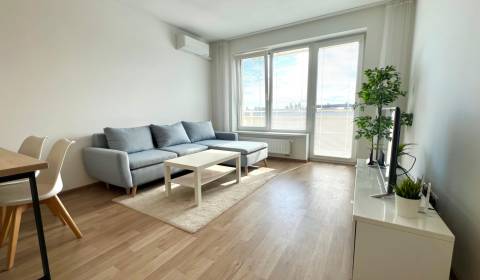 Kiadó 2 szobás lakás, 2 szobás lakás, Galvaniho, Bratislava - Ružinov,