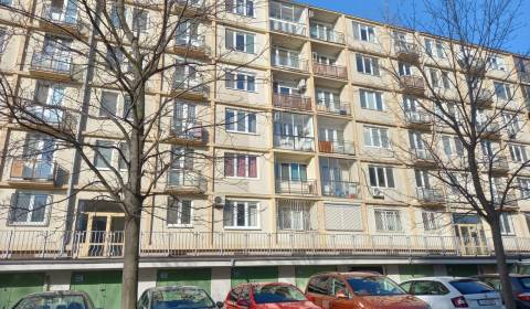 2 szobás lakás, eladó, Bratislava - Nové Mesto, Szlovákia