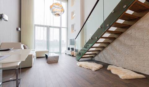 Kiadó 2 szobás lakás, 2 szobás lakás, Pribinova, Bratislava - Staré Me