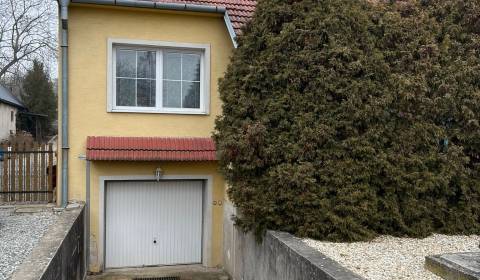 Családi ház, eladó, Senica, Szlovákia