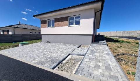 Eladó Családi ház, Családi ház, Kvetná, Prešov, Szlovákia