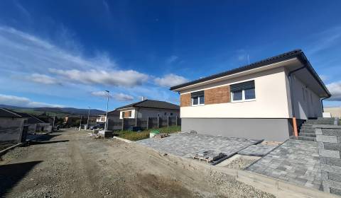 Eladó Családi ház, Családi ház, Kvetná, Prešov, Szlovákia