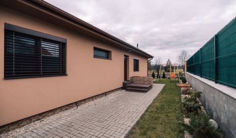 Családi ház, eladó, Zlaté Moravce, Szlovákia