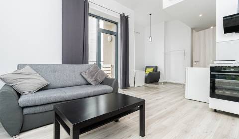 Kiadó 2 szobás lakás, 2 szobás lakás, Jarabinková, Bratislava - Ružino