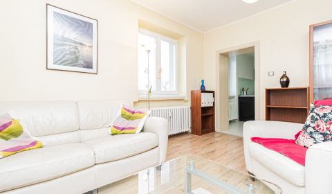Kiadó 2 szobás lakás, 2 szobás lakás, Páričkova, Bratislava - Ružinov,