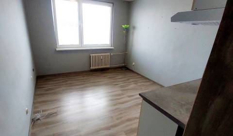 Eladó Garzonlakás, Garzonlakás, Hollého, Hlohovec, Szlovákia