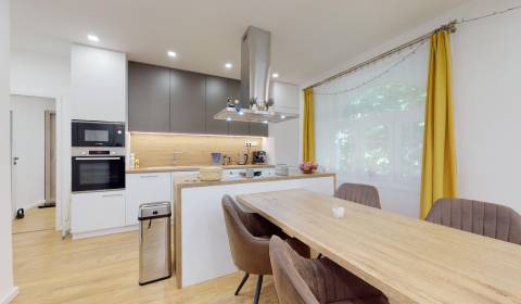 Eladó 3 szobás lakás, 3 szobás lakás, Komárno, Szlovákia