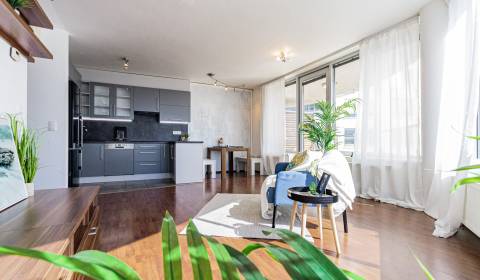 Eladó 3 szobás lakás, 3 szobás lakás, Bajkalská, Bratislava - Nové Mes