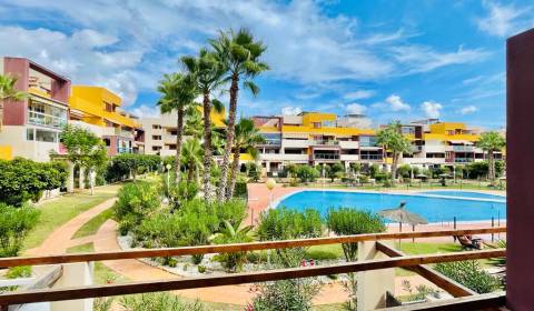 PREDAJ 3 izb.byt s výhľadom na bazén,len 300 metrov od mora,Španielsko