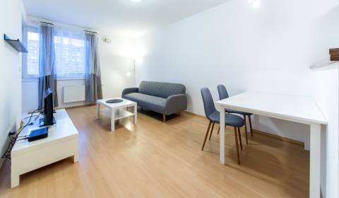 Kiadó 2 szobás lakás, 2 szobás lakás, Kaštieľska, Bratislava - Ružinov