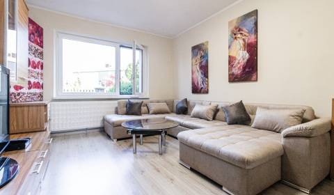 Kiadó 2 szobás lakás, 2 szobás lakás, Športová, Senec, Szlovákia