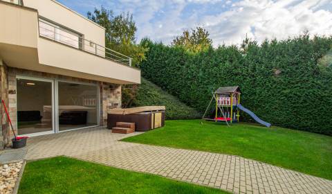 Kiadó Családi ház, Családi ház, Strmý vŕšok, Bratislava - Záhorská Bys