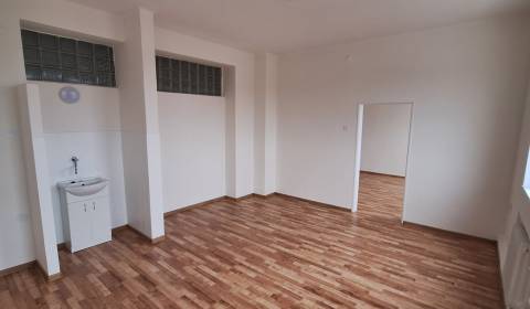Kiadó Irodahelység, Irodahelység, Galanta, Szlovákia