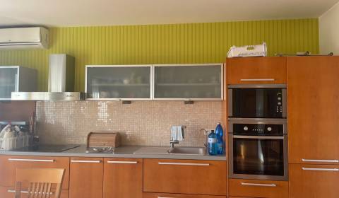 Kiadó 3 szobás lakás, 3 szobás lakás, Nové Zámky, Szlovákia