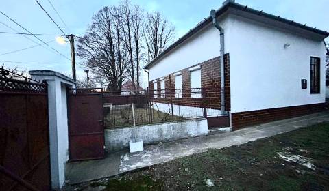 Eladó Családi ház, Családi ház, Komoča, Nové Zámky, Szlovákia