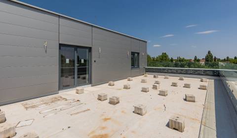 Kiadó Irodahelység, Irodahelység, Elektrárenská, Bratislava - Nové Mes