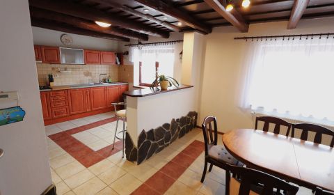 Kiadó Családi ház, Családi ház, ratnovce, Piešťany, Szlovákia
