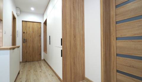 Eladó Kétszobás garzonlakás, Kétszobás garzonlakás, Znievska, Bratisla